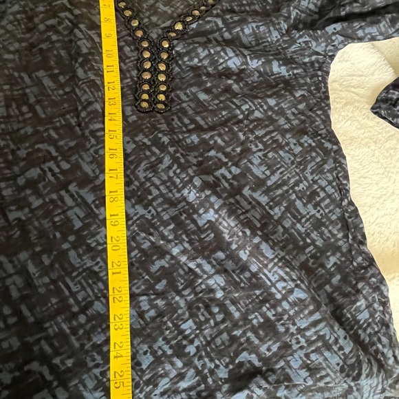 ⭐️Bogo⭐️ 🎈Michael Kors XS  petite studdded v neck top - Picture 11 of 13